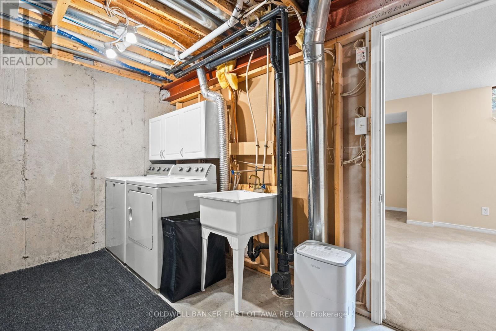 Photo 28 of 280 Applecross Crescent, Ottawa ON