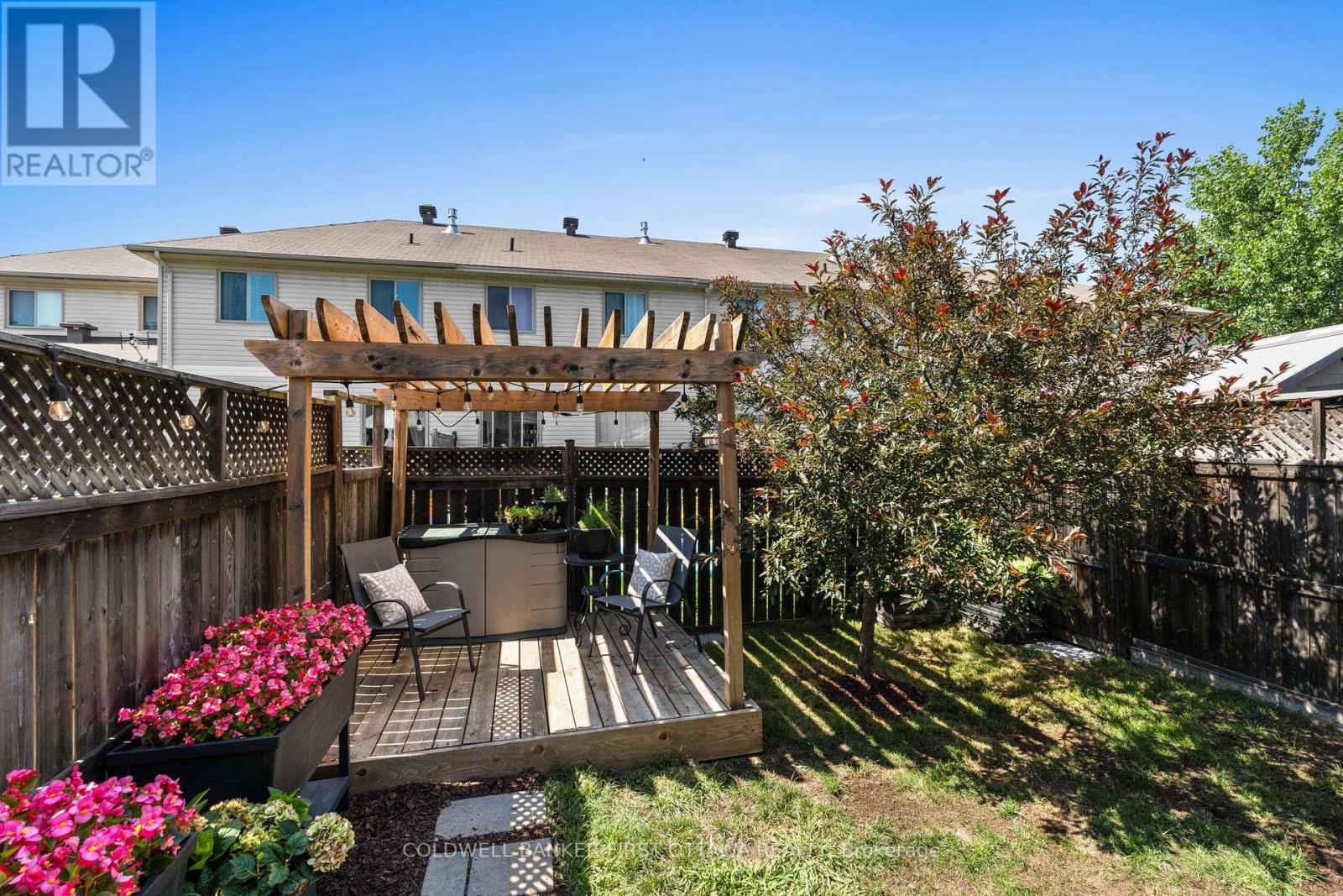 Photo 1 of 280 Applecross Crescent, Ottawa ON