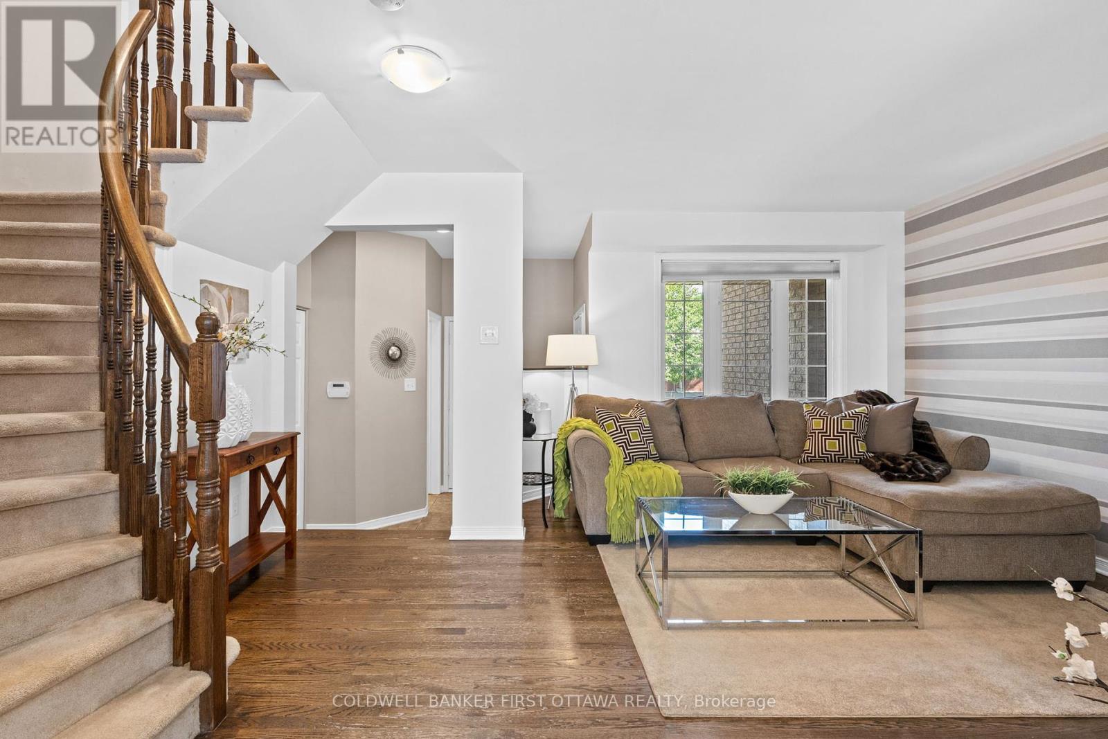 Photo 40 of 280 Applecross Crescent, Ottawa ON