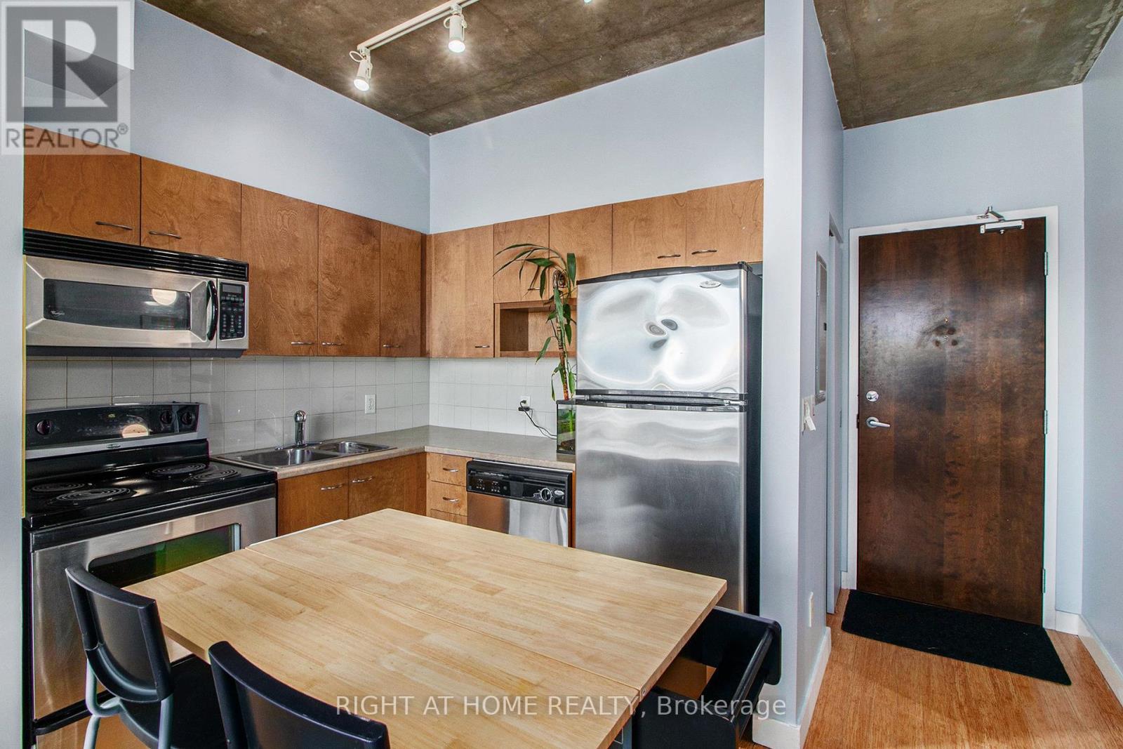 Photo 11 of 1102 179 George Street N, Ottawa ON