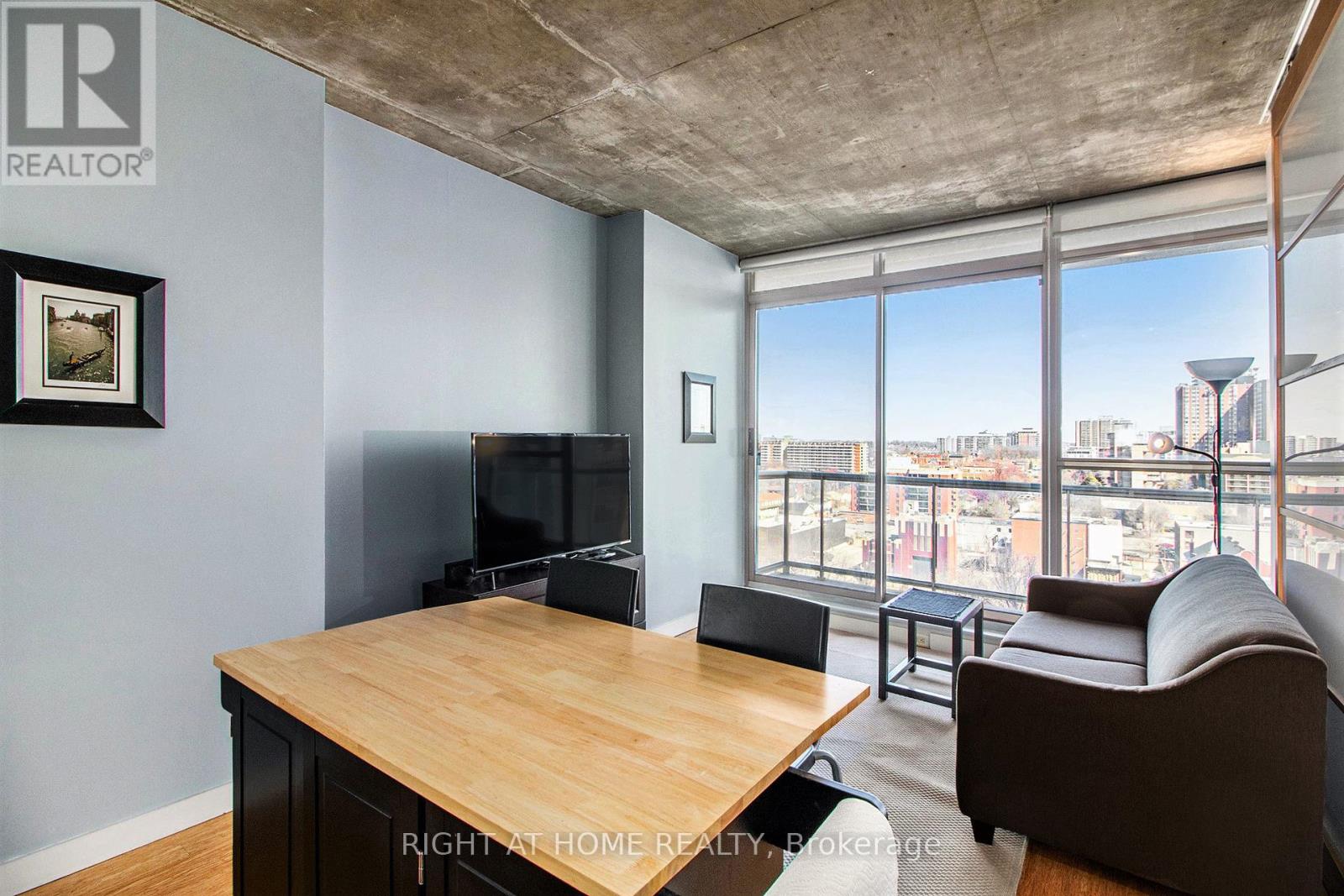 Photo 16 of 1102 179 George Street N, Ottawa ON