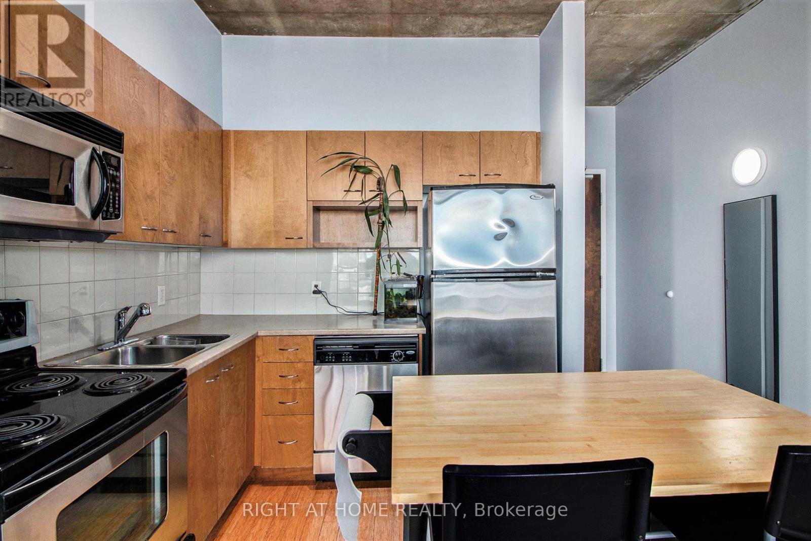 Photo 28 of 1102 179 George Street N, Ottawa ON