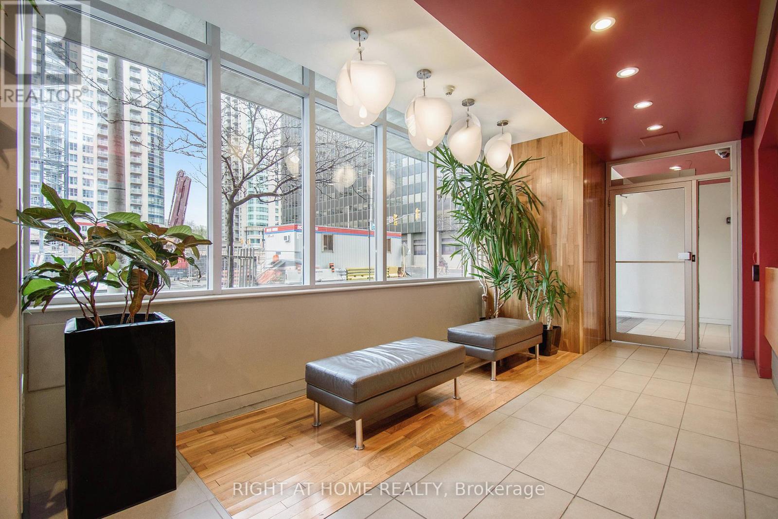 Photo 31 of 1102 179 George Street N, Ottawa ON