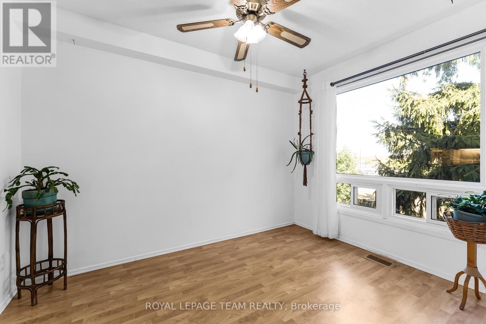 Photo 18 of 11 2415 Southvale Crescent, Ottawa ON