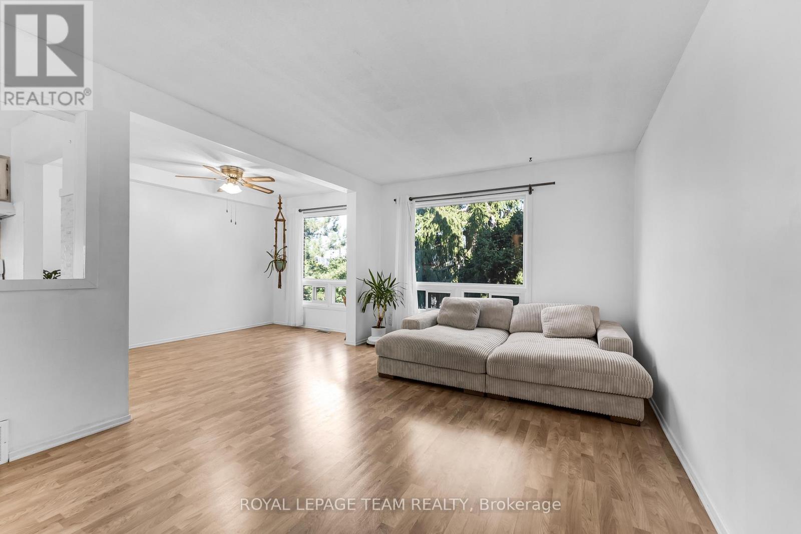 Photo 13 of 11 2415 Southvale Crescent, Ottawa ON