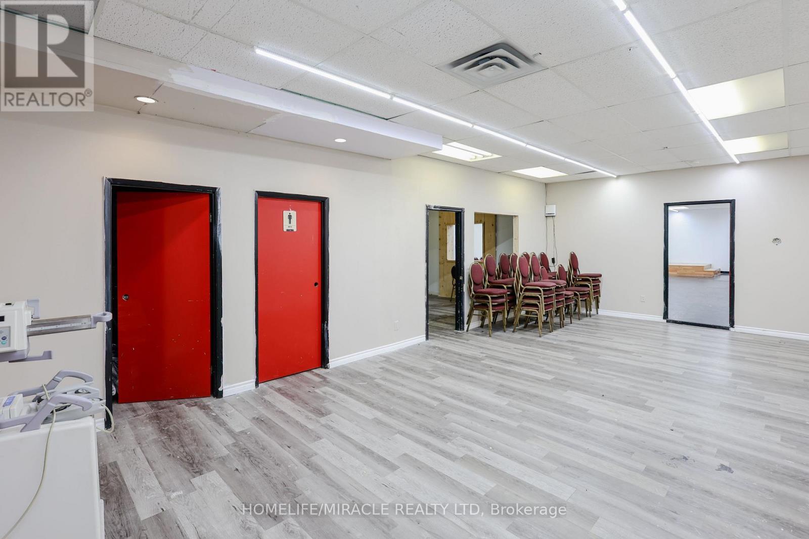 Photo 28 of 318 Queenston Road, Hamilton ON