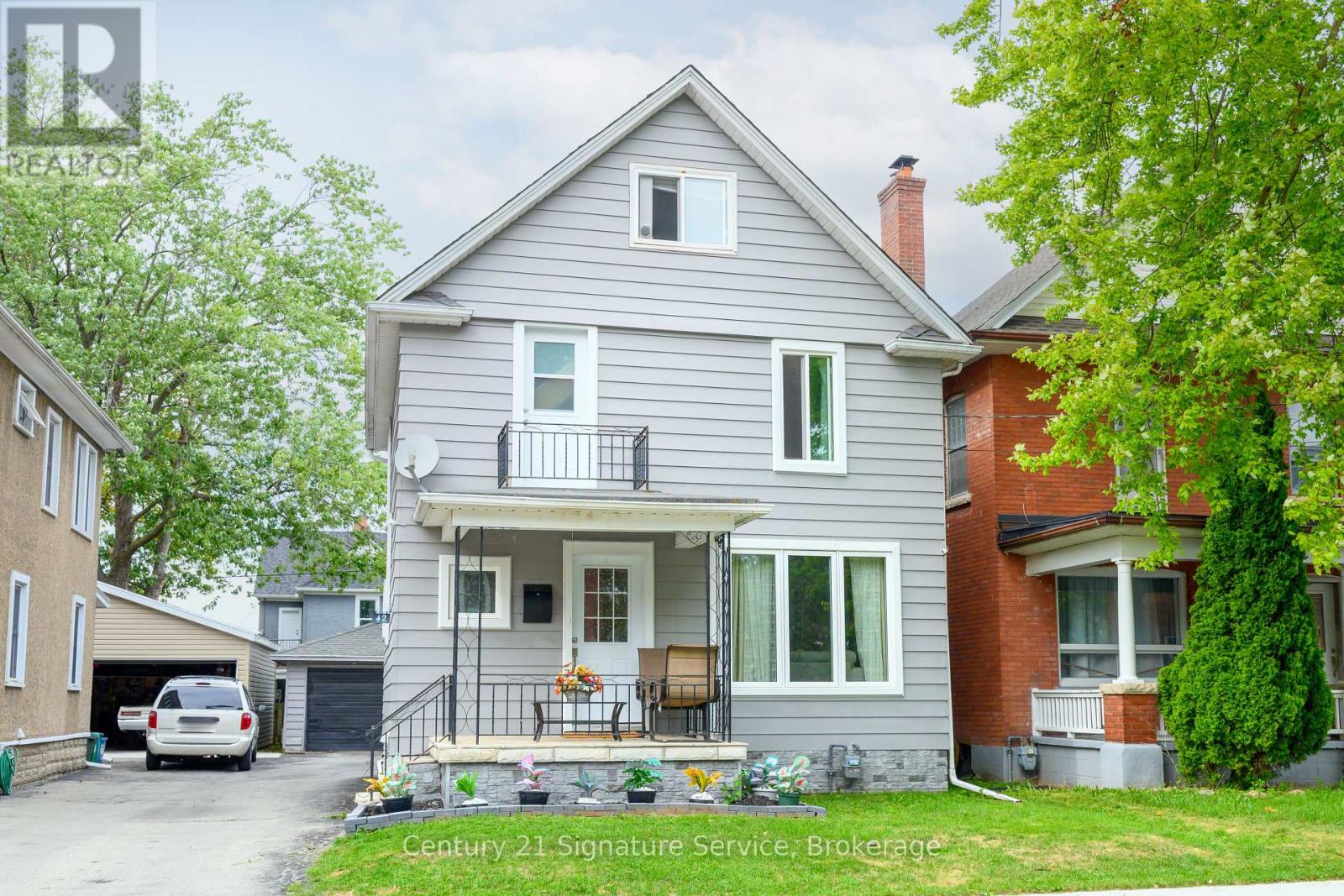 Photo 16 of 42 Grove Street, Welland ON