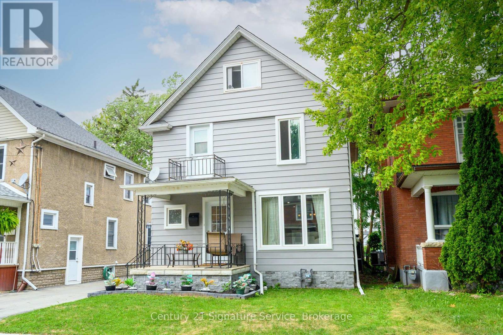 Photo 14 of 42 Grove Street, Welland ON