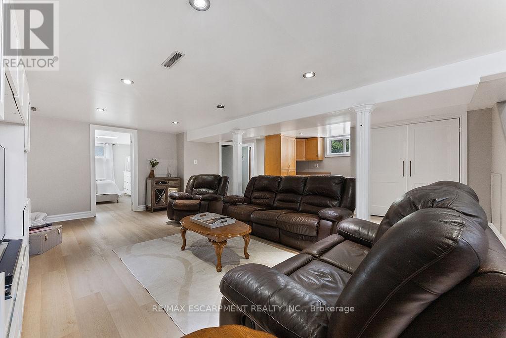 Photo 33 of 172 Annabelle Street, Hamilton ON