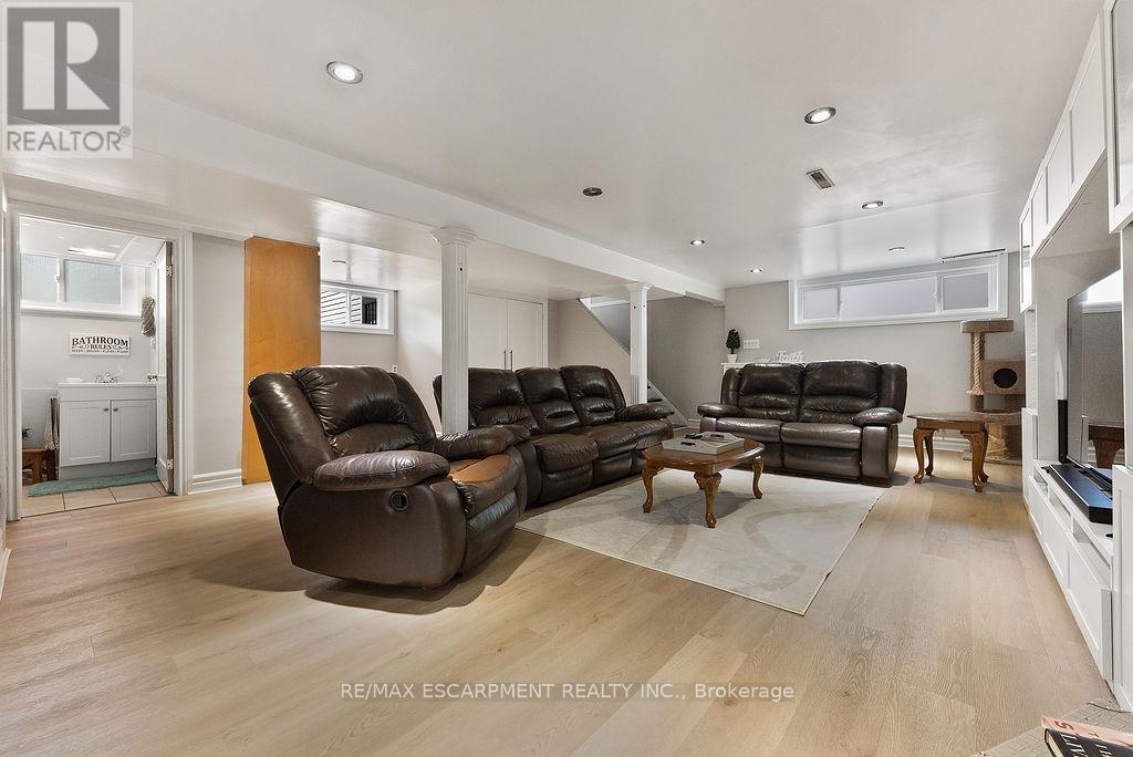 Photo 38 of 172 Annabelle Street, Hamilton ON