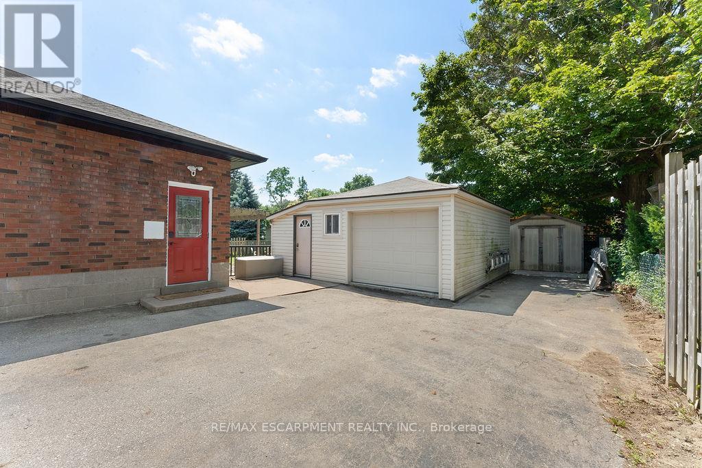 Photo 14 of 172 Annabelle Street, Hamilton ON