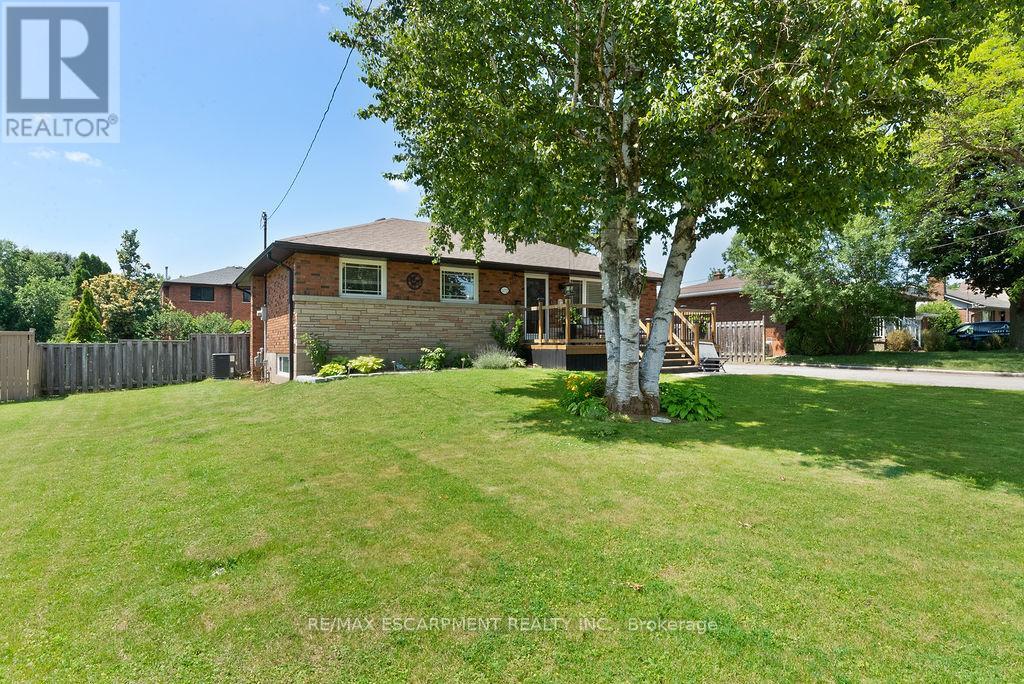 Photo 13 of 172 Annabelle Street, Hamilton ON