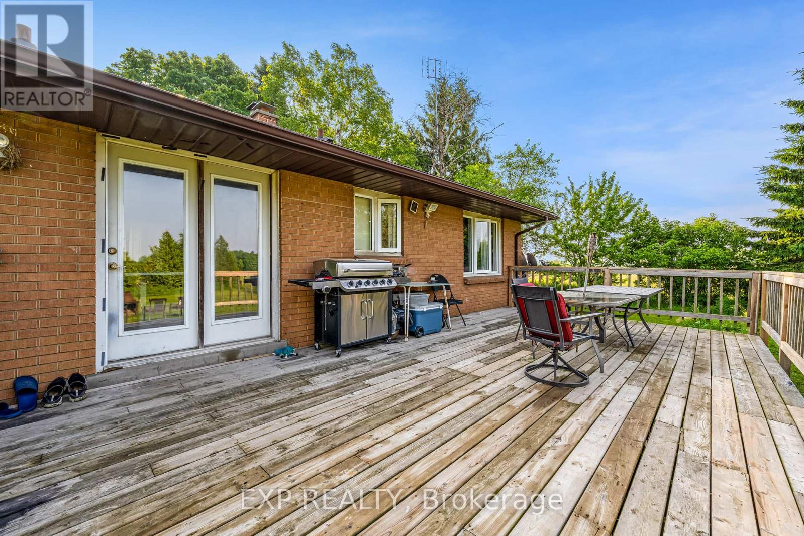 Photo 9 of 858 Trinity S, Hamilton ON