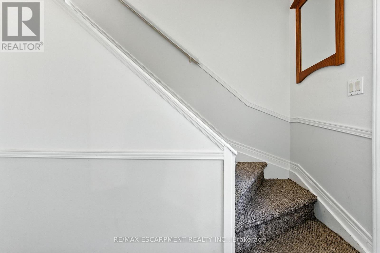 Photo 20 of 172 Adair Avenue N, Hamilton ON