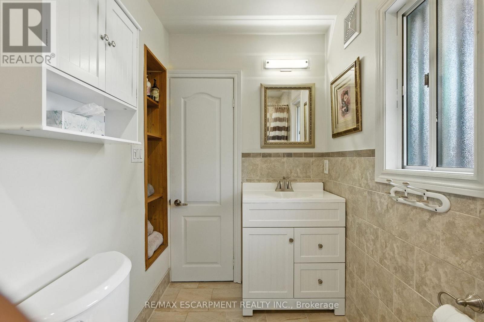 Photo 29 of 172 Adair Avenue N, Hamilton ON