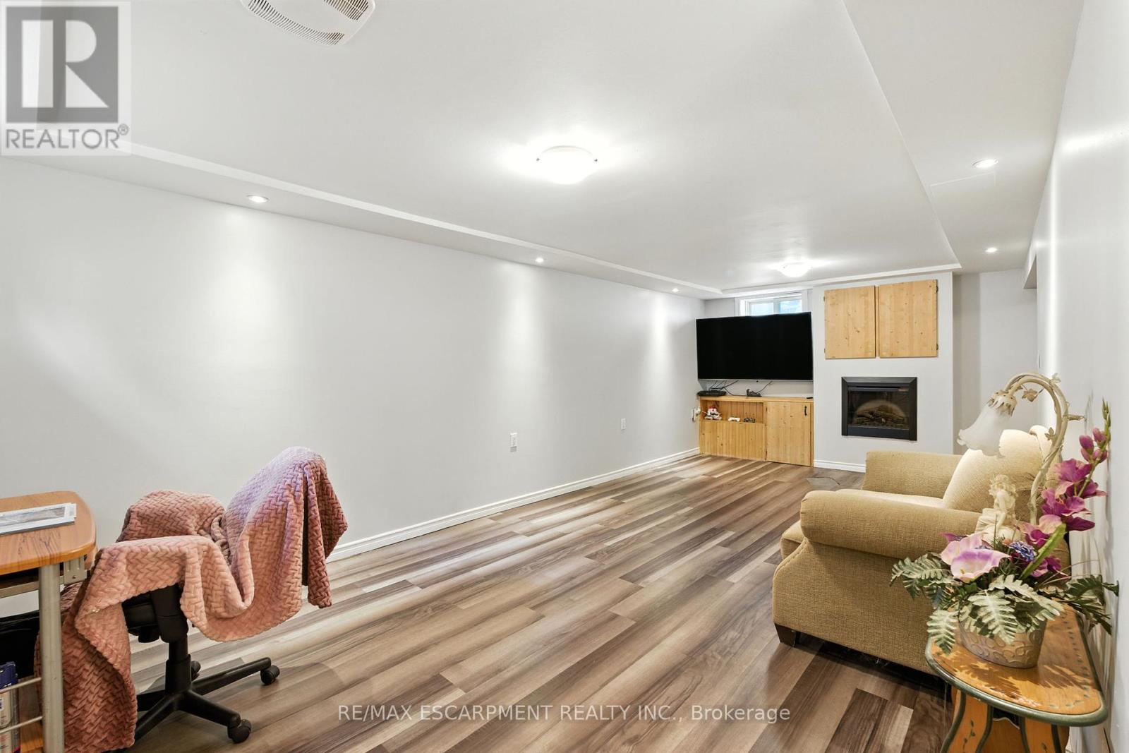 Photo 38 of 172 Adair Avenue N, Hamilton ON