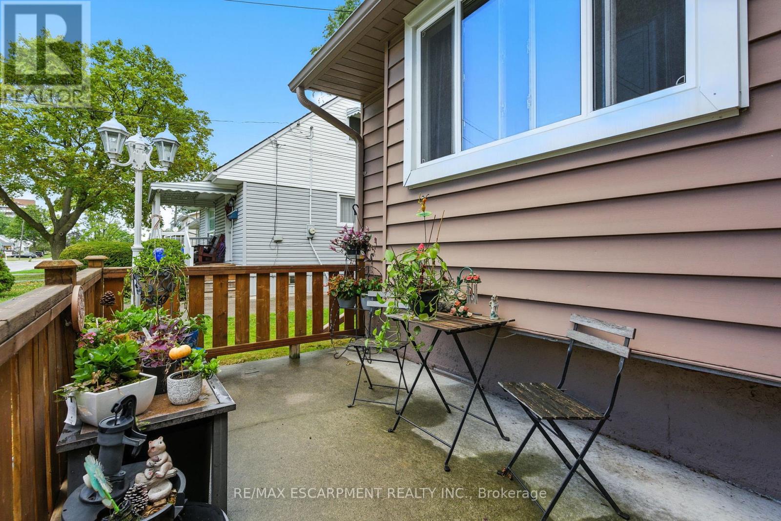 Photo 41 of 172 Adair Avenue N, Hamilton ON