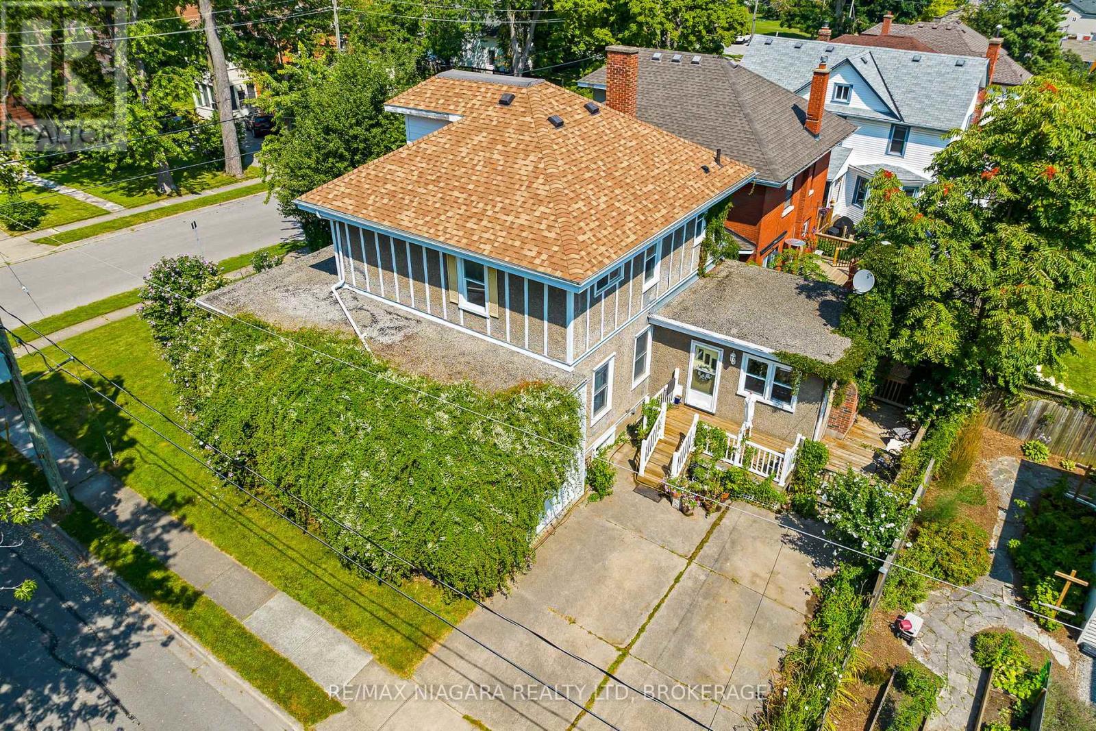 Photo 16 of 2 Carleton Street N, Thorold ON