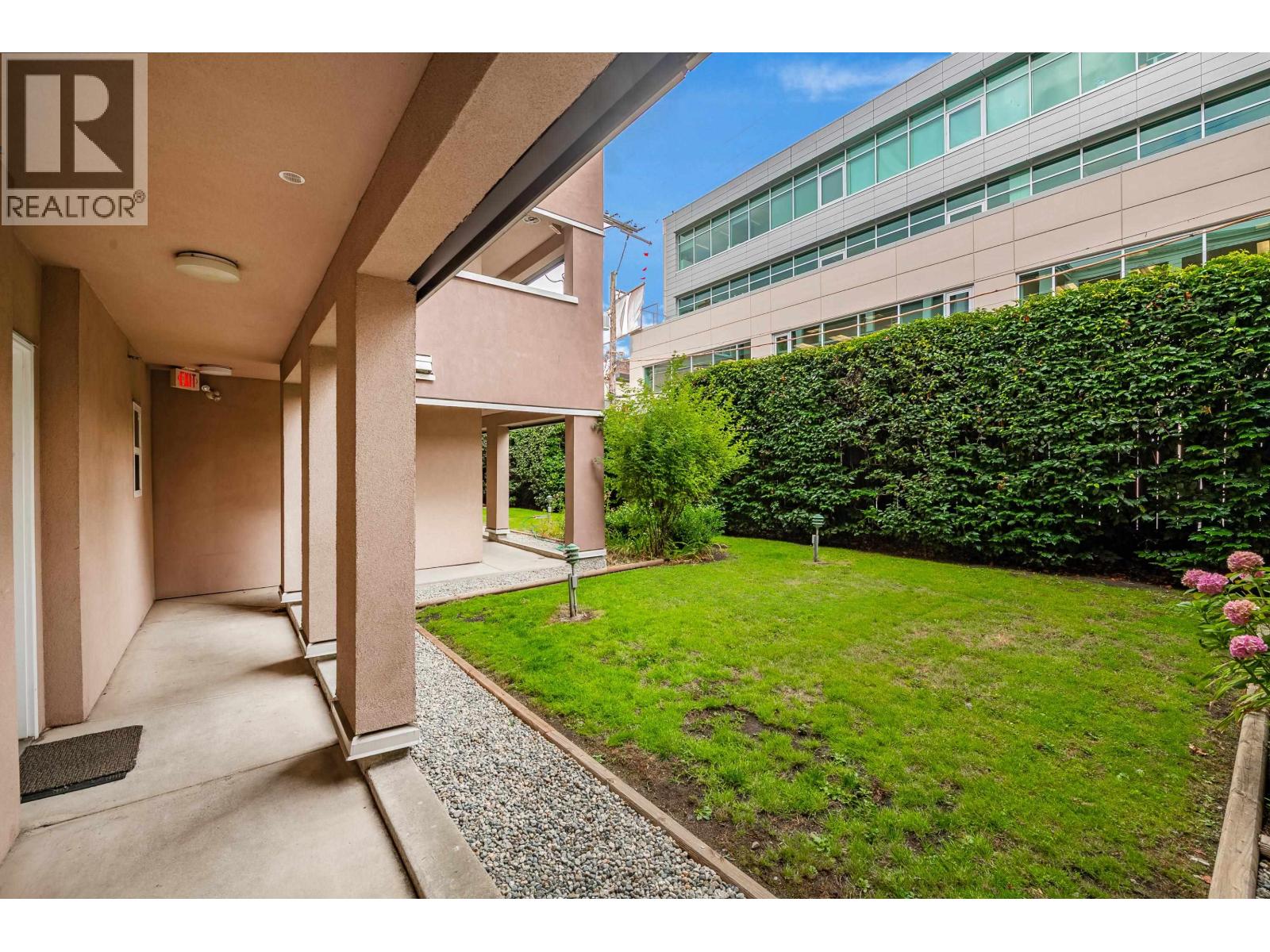 Photo 21 of 103 1688 E 8th Avenue, Vancouver BC