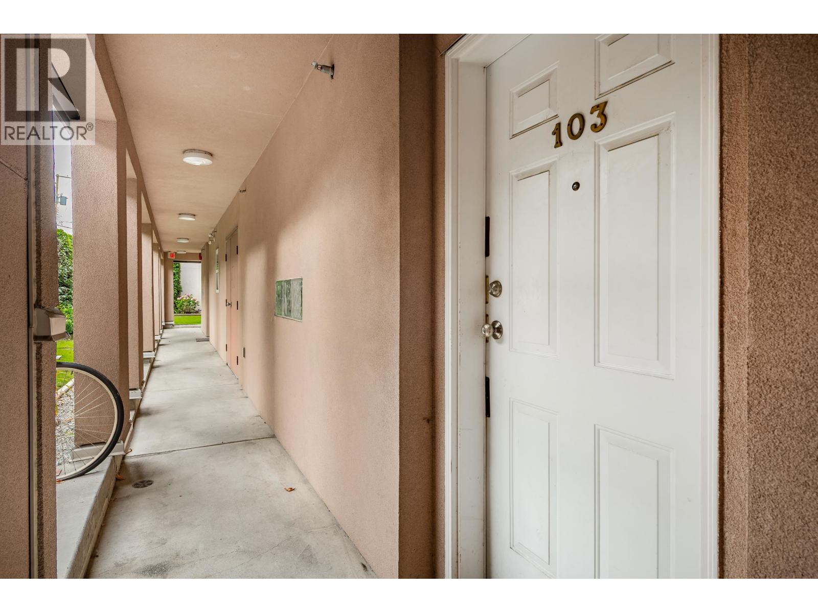 Photo 22 of 103 1688 E 8th Avenue, Vancouver BC