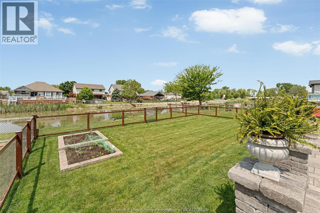 Photo 34 of 202 Summer Street, Lakeshore ON