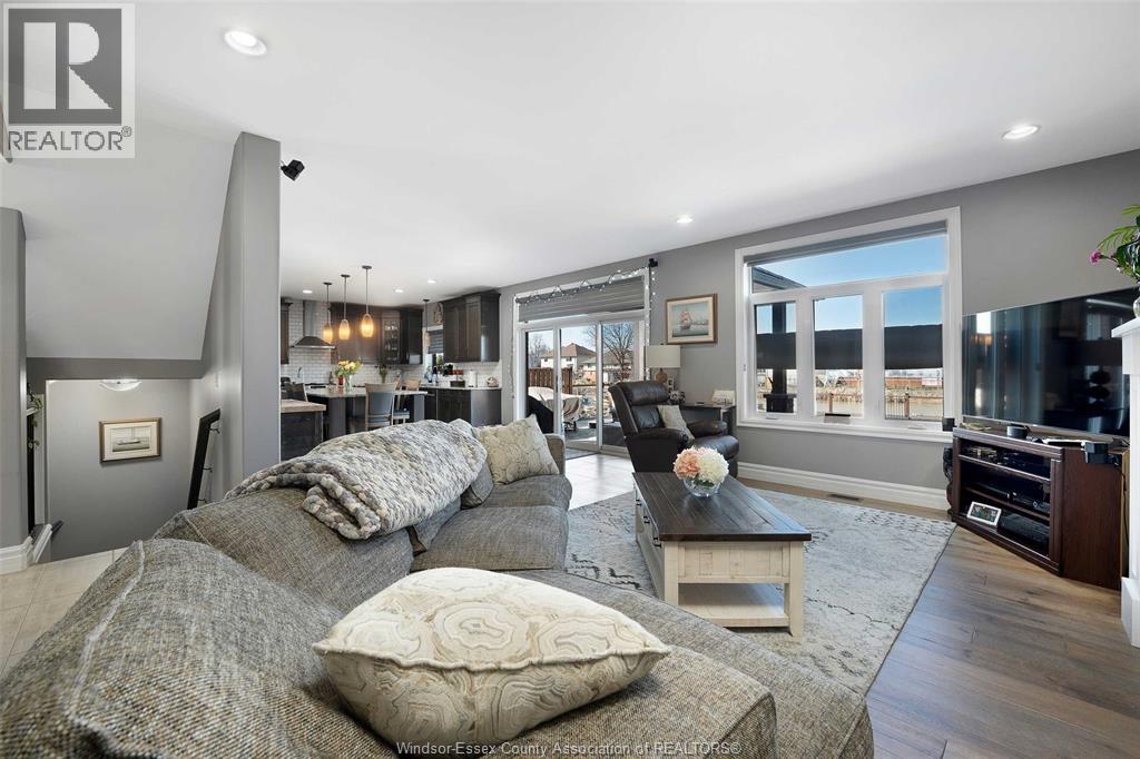 Photo 42 of 202 Summer Street, Lakeshore ON