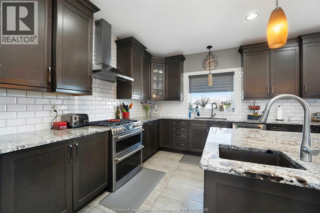 Photo 24 of 202 Summer Street, Lakeshore ON