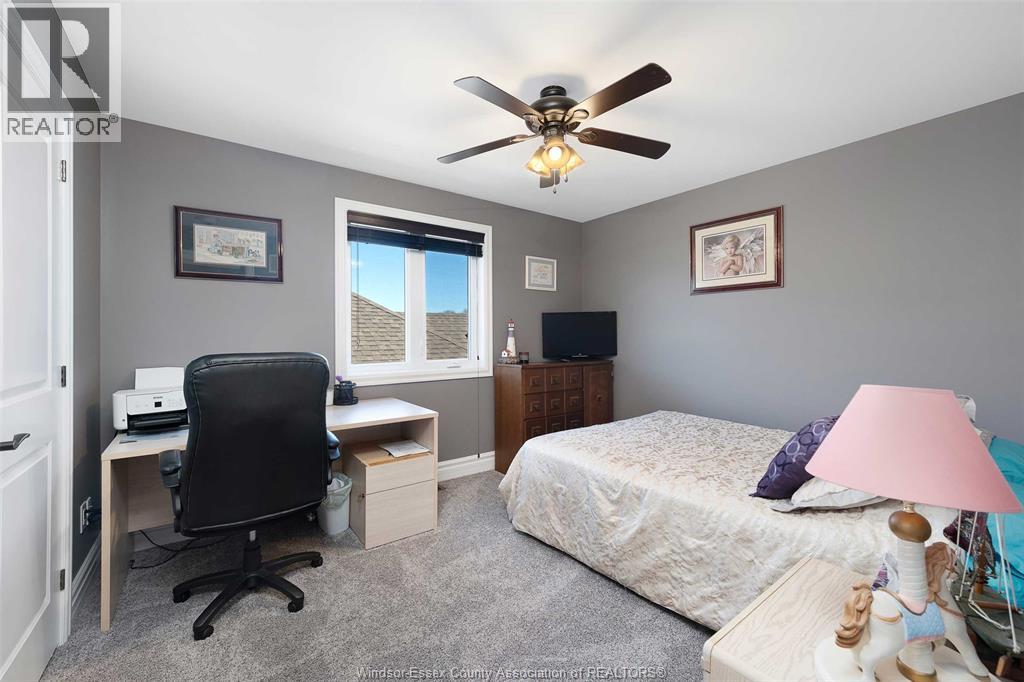 Photo 23 of 202 Summer Street, Lakeshore ON