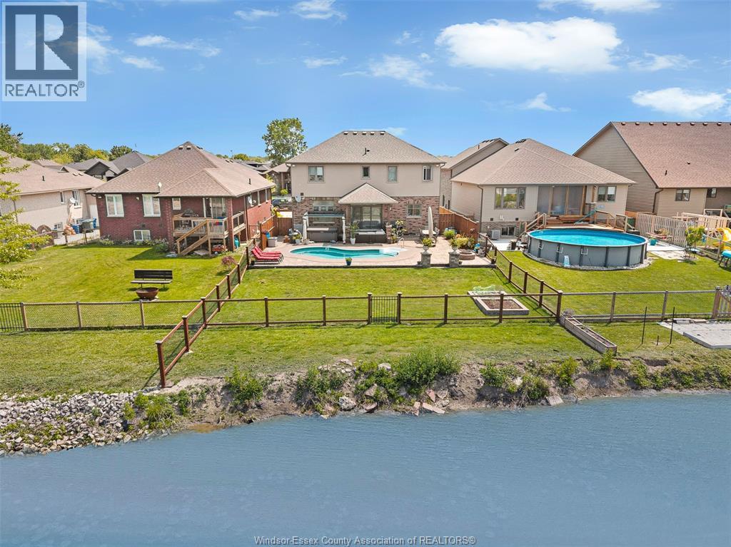 Photo 3 of 202 Summer Street, Lakeshore ON