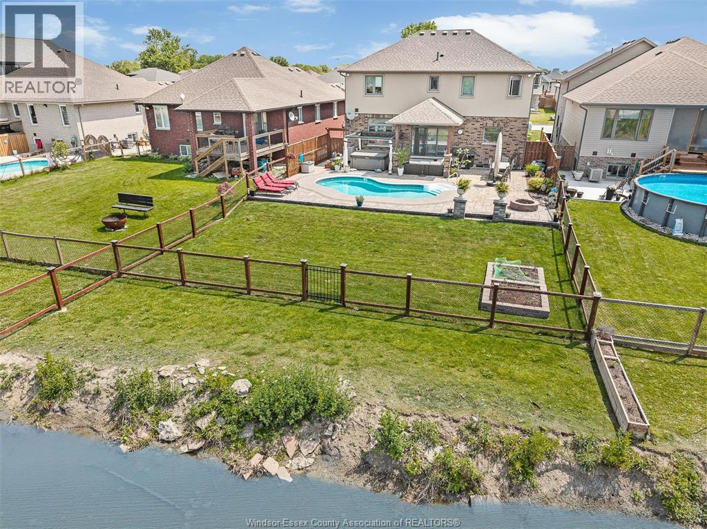 Photo 38 of 202 Summer Street, Lakeshore ON