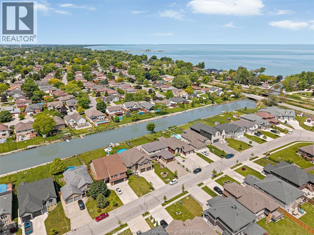 Photo 6 of 202 Summer Street, Lakeshore ON