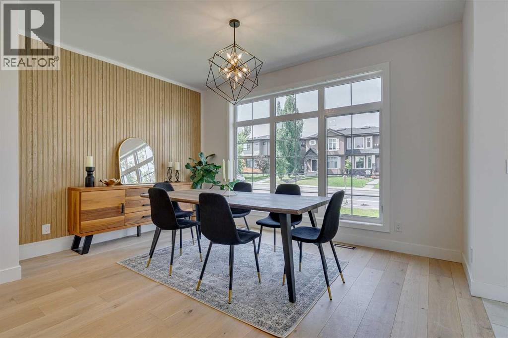 Photo 3 of 3723 Richmond Road Sw, Calgary AB