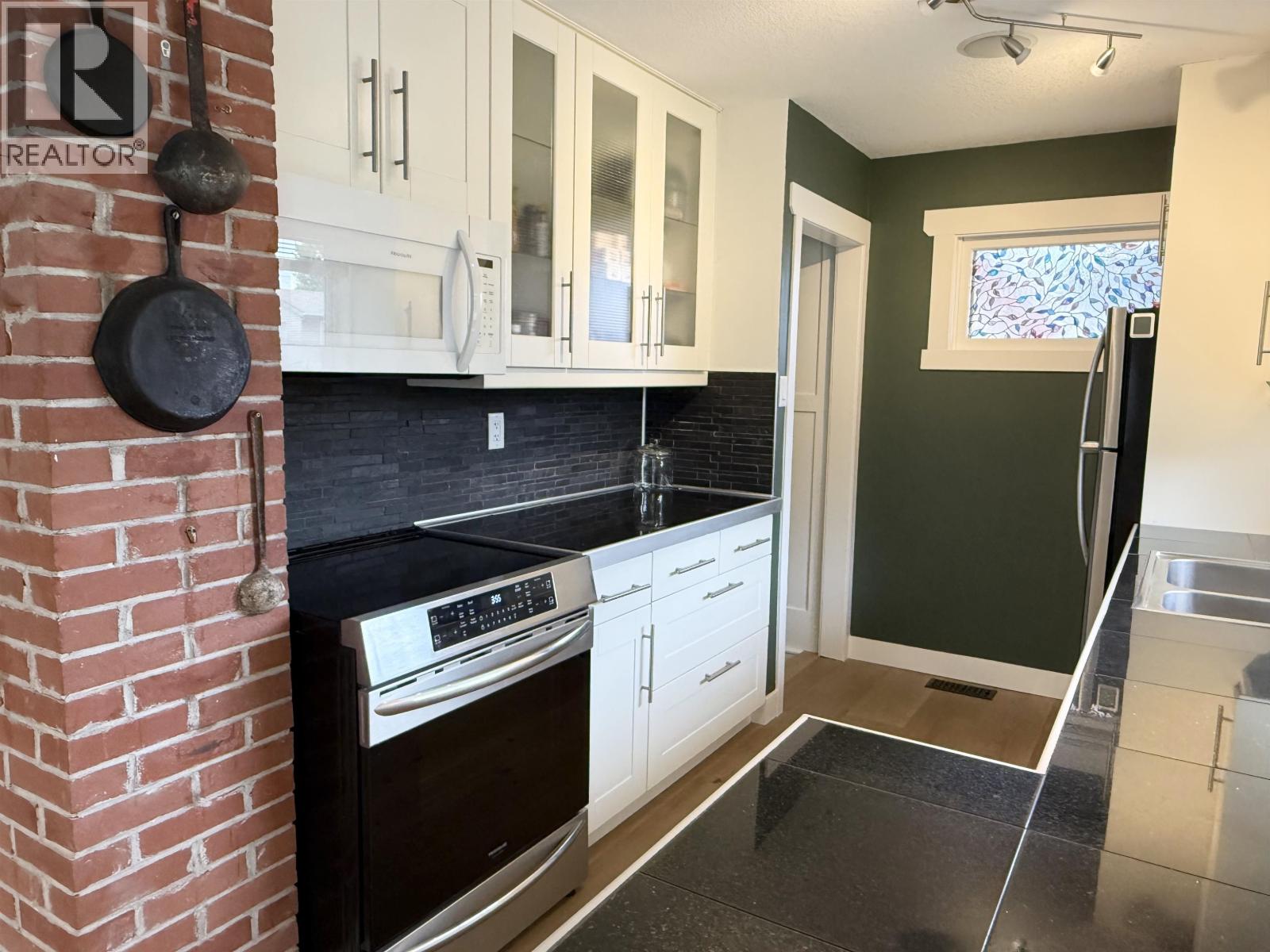 Photo 9 of 1789 Hemlock Street, Prince George BC