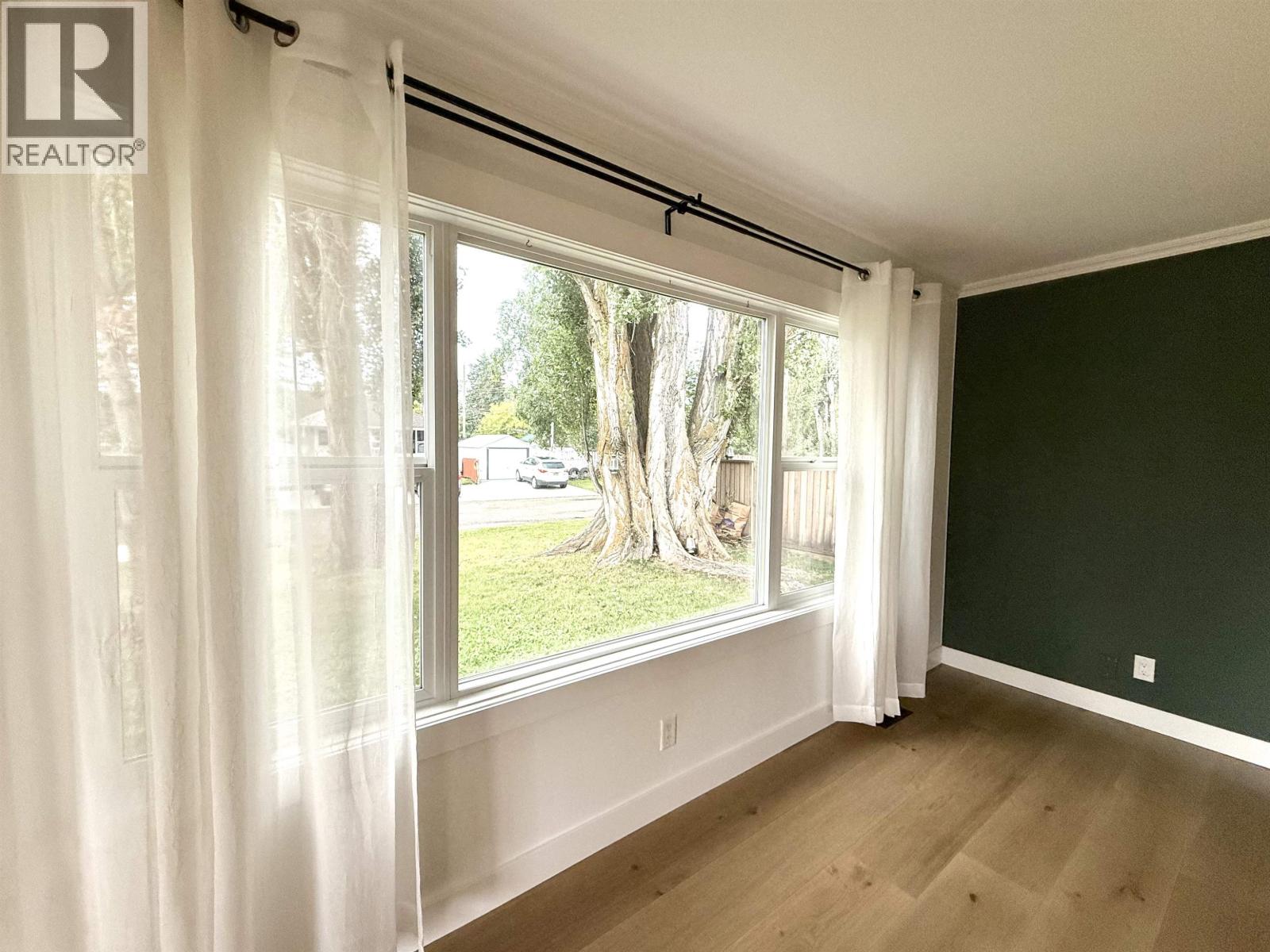 Photo 5 of 1789 Hemlock Street, Prince George BC