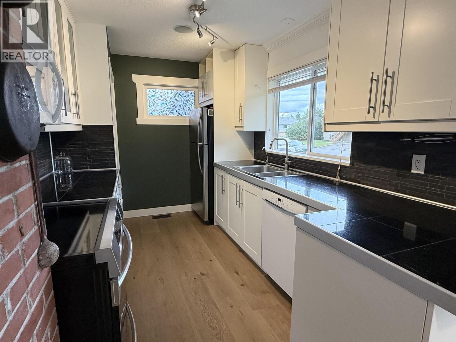 Photo 10 of 1789 Hemlock Street, Prince George BC