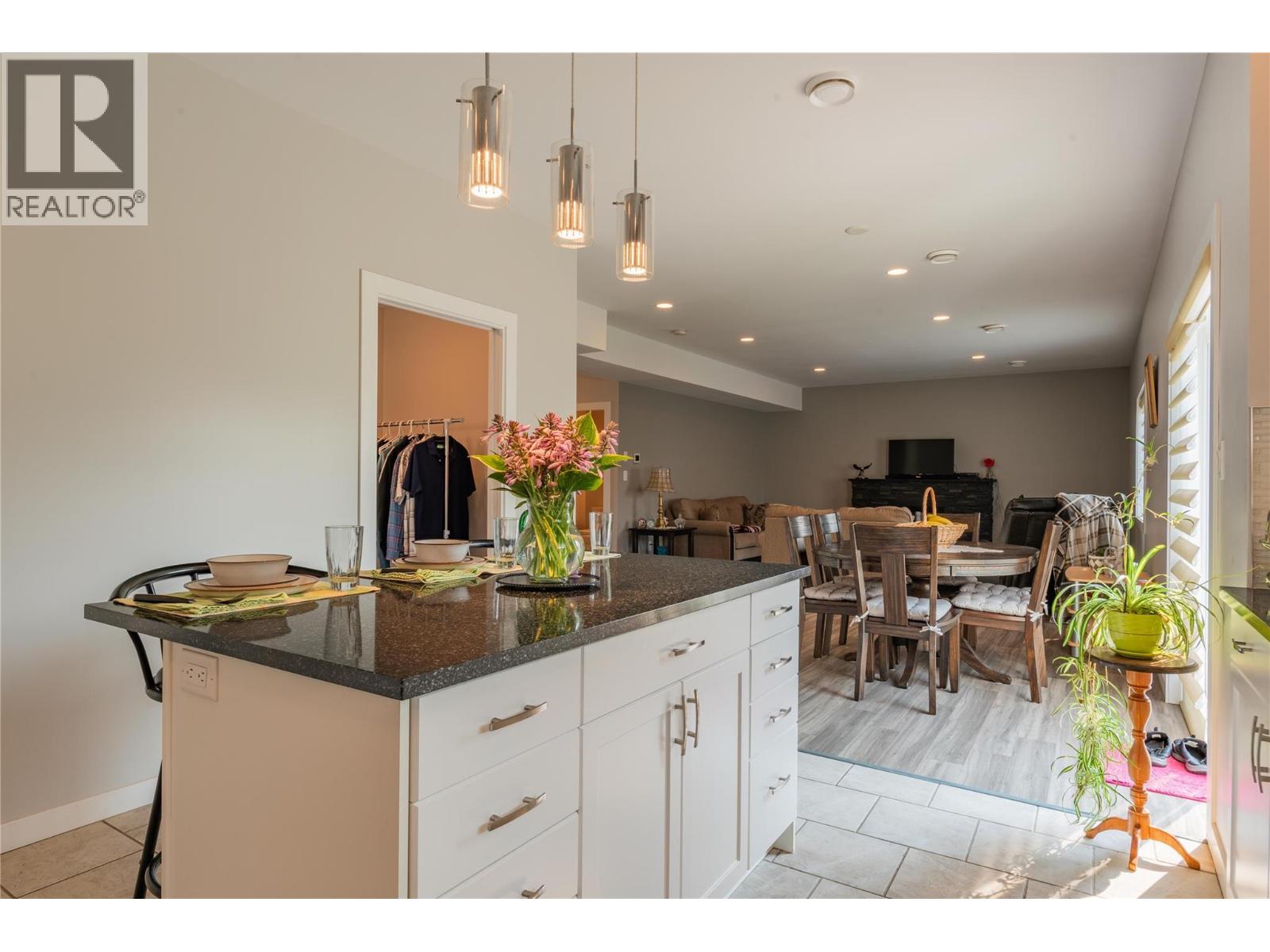 1532 ASPEN Lane, Castlegar