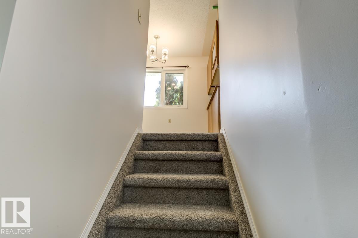 Photo 24 of 7711 189 St Nw, Edmonton AB