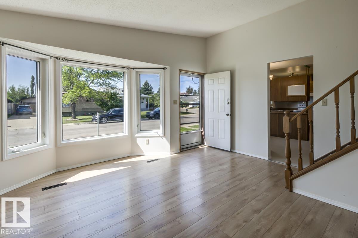 Photo 38 of 7711 189 St Nw, Edmonton AB