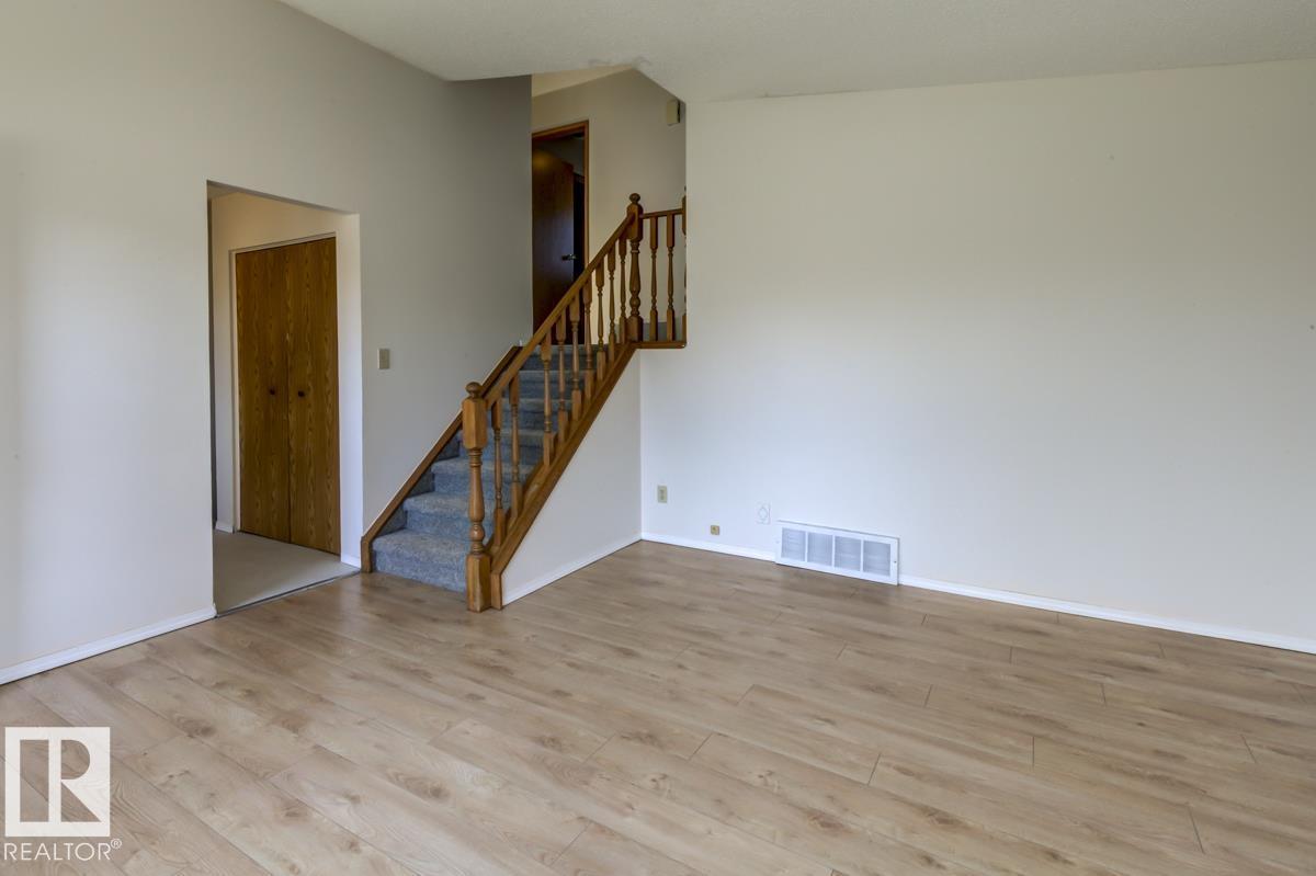 Photo 35 of 7711 189 St Nw, Edmonton AB