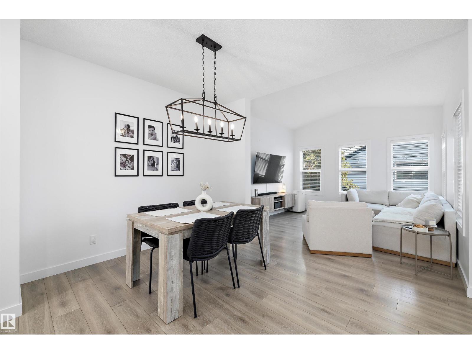 Photo 14 of 17439 77 St Nw, Edmonton AB