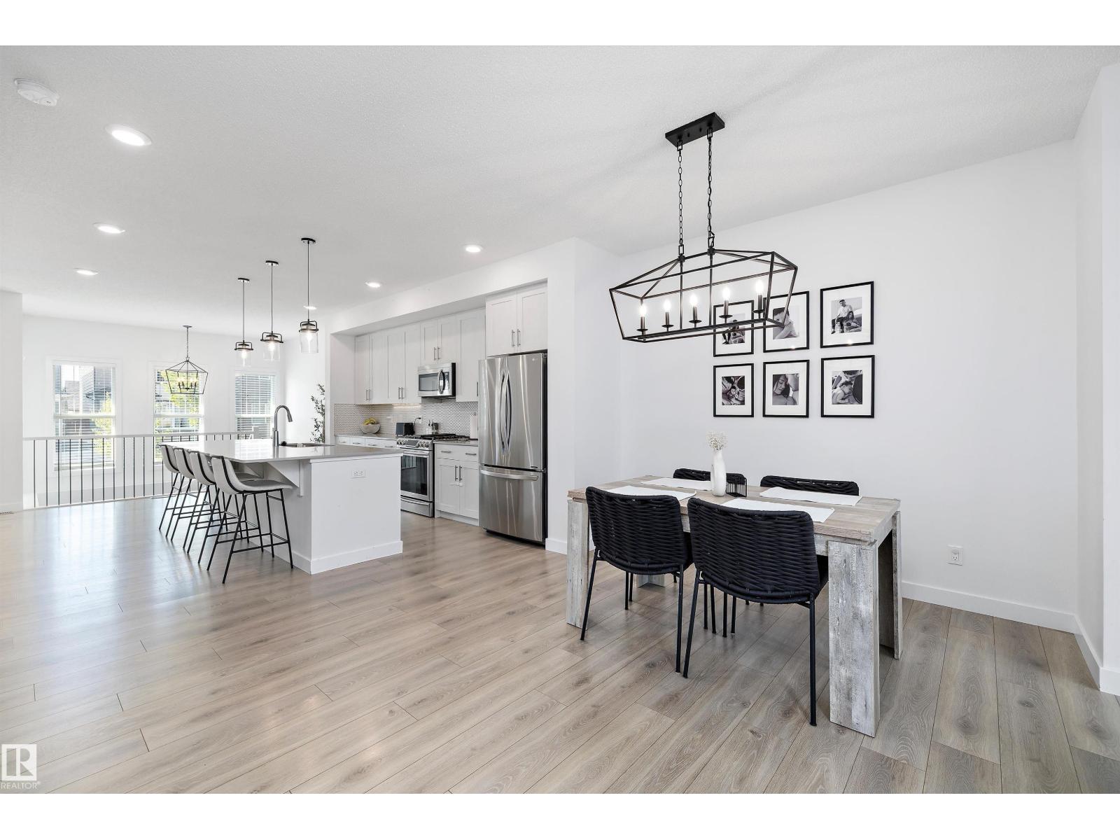 Photo 10 of 17439 77 St Nw, Edmonton AB