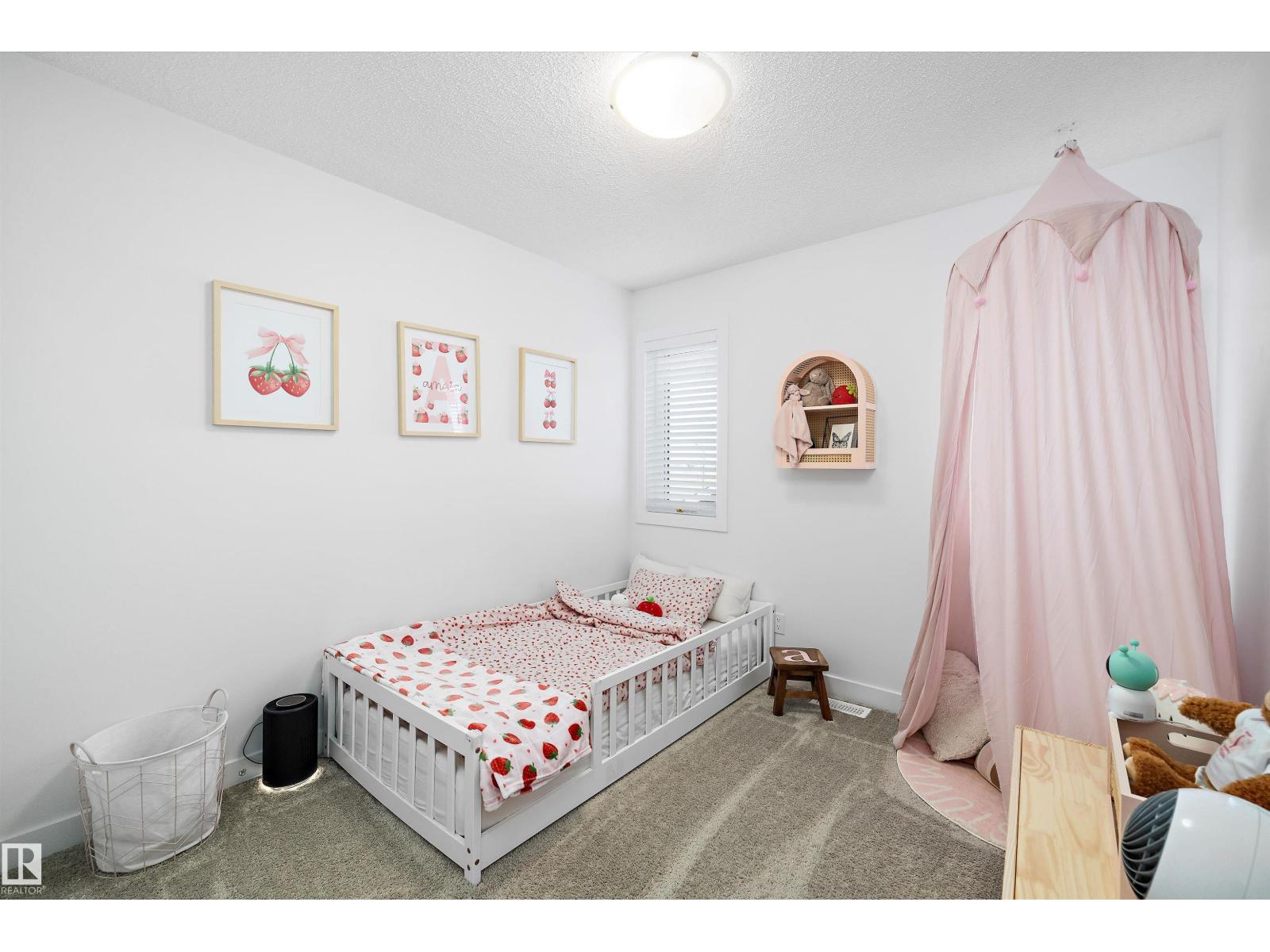 Photo 27 of 17439 77 St Nw, Edmonton AB
