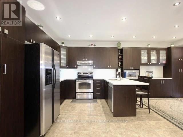 Photo 1 of 9 Maddybeth Crescent, Brampton ON