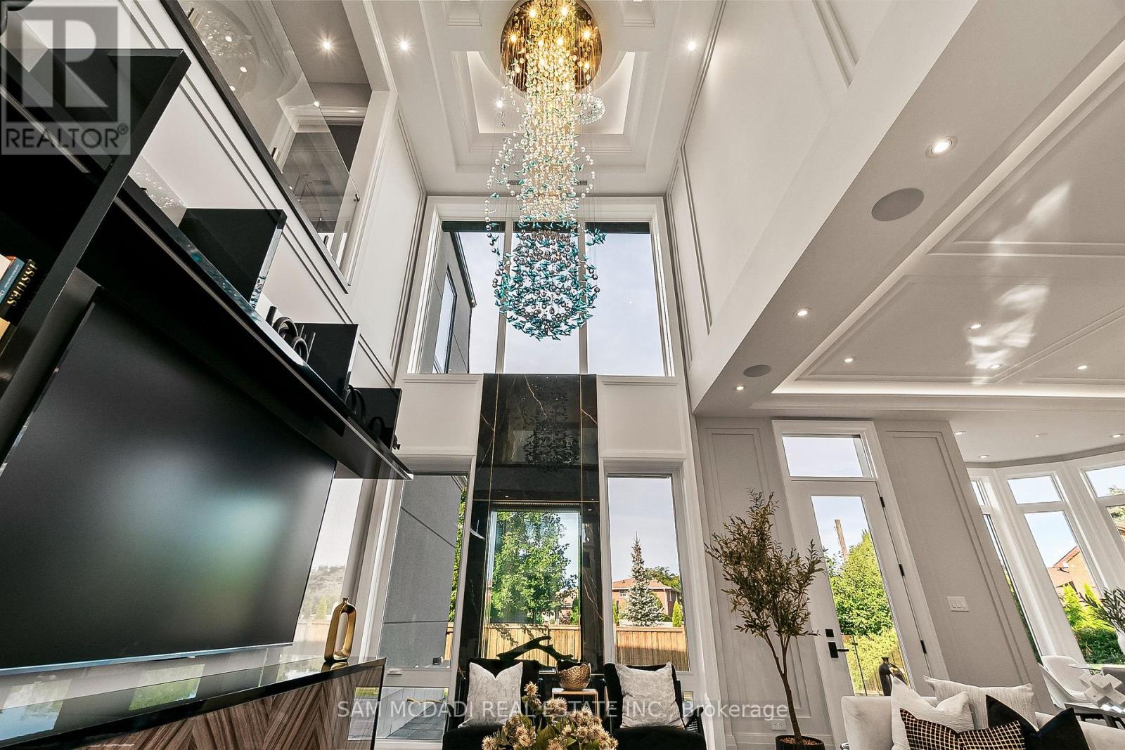 Photo 24 of 321 Morden Road, Oakville ON