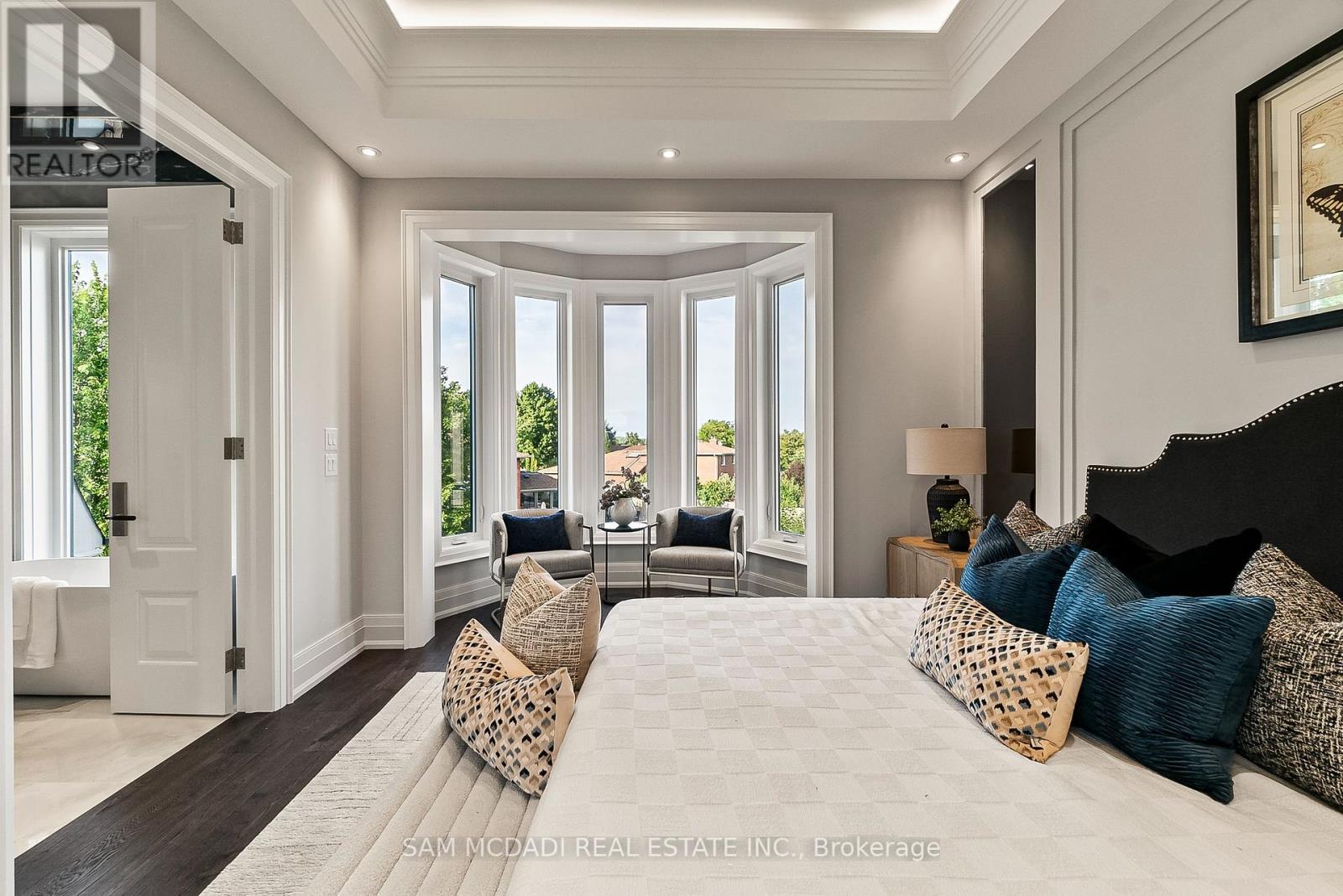Photo 14 of 321 Morden Road, Oakville ON