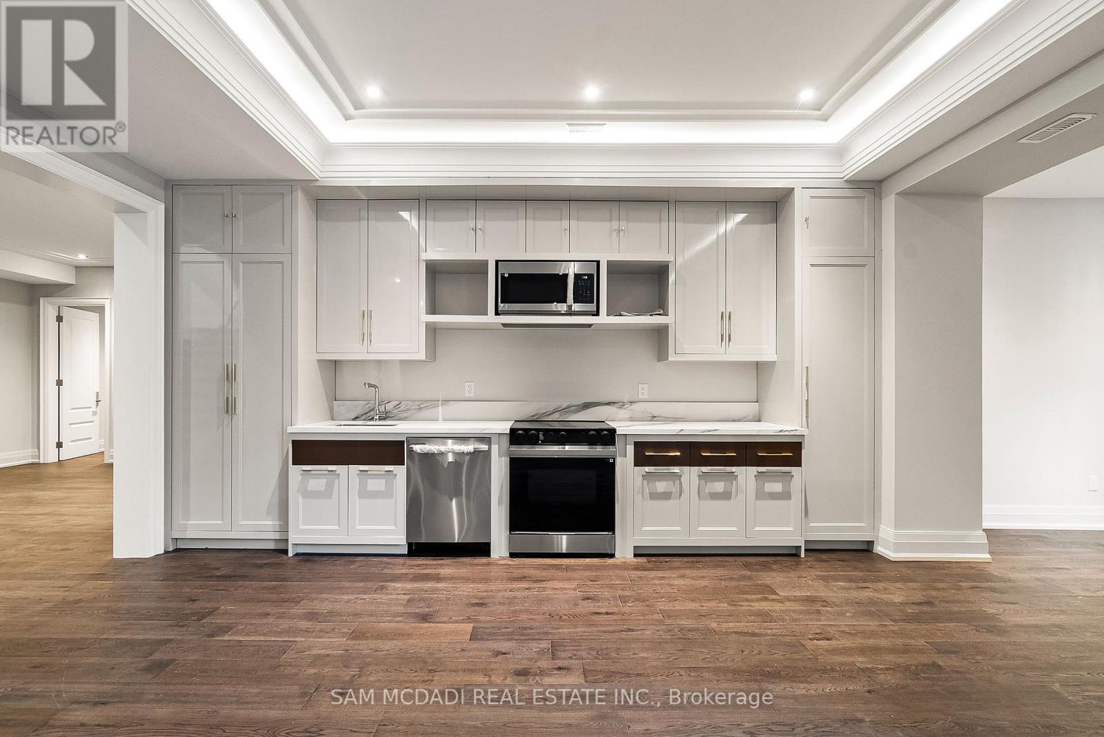 Photo 41 of 321 Morden Road, Oakville ON