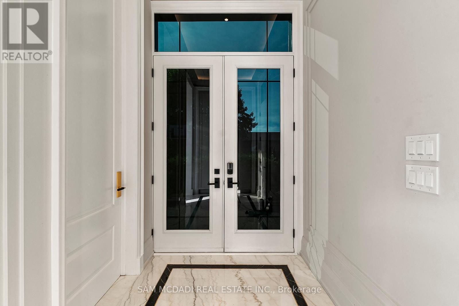 Photo 7 of 321 Morden Road, Oakville ON