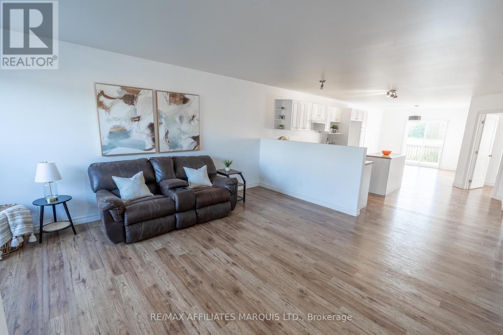 Photo 20 of 101 French Avenue, South Stormont ON
