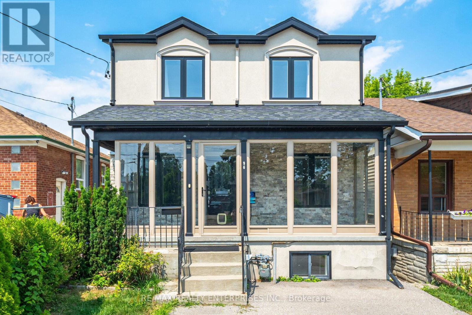 Photo 17 of 96 Manitoba Street, Toronto ON
