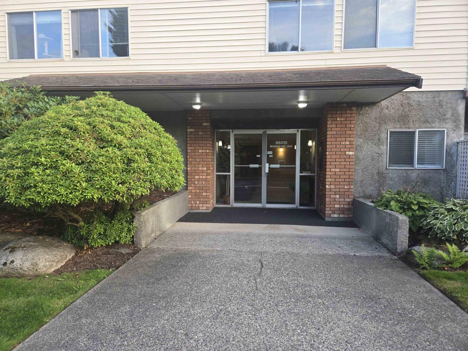 Photo 23 of 4 46210 Margaret Avenue Chilliwack Proper East, Chilliwack BC